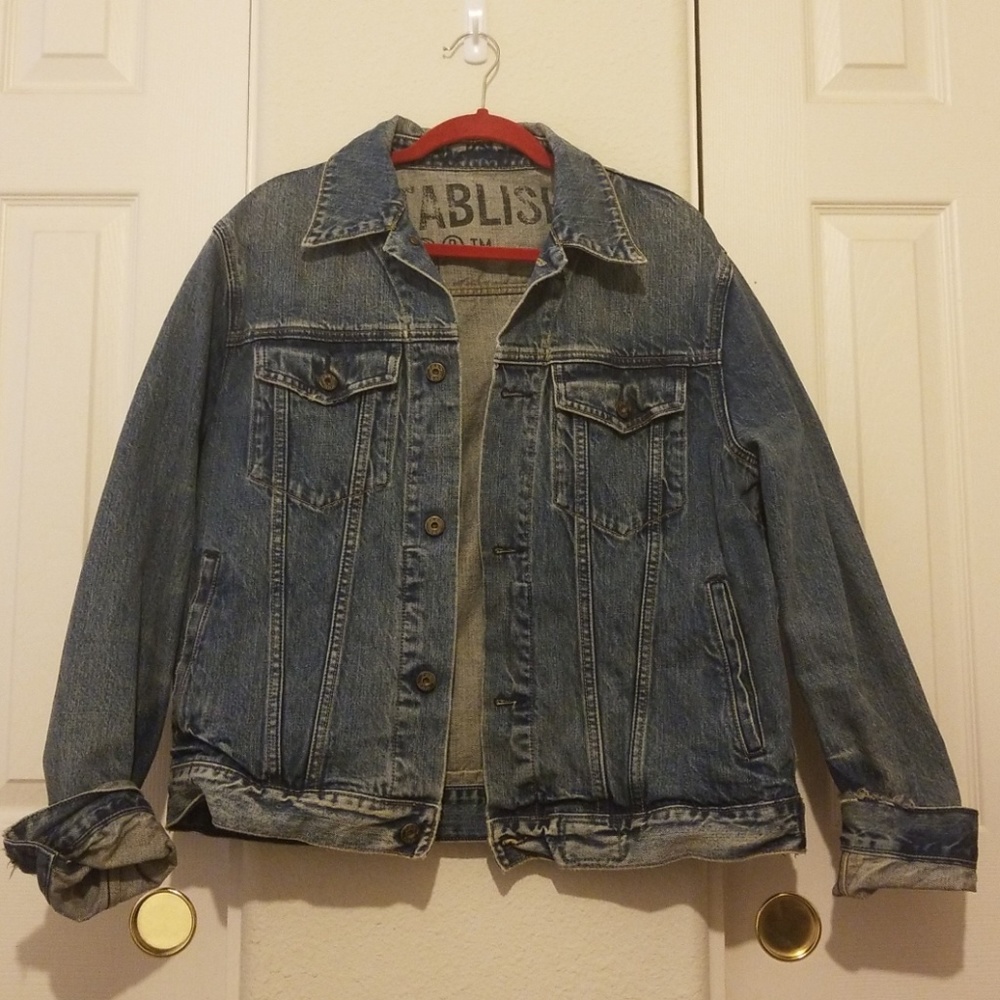 Vintage GAP denim jacket size L.